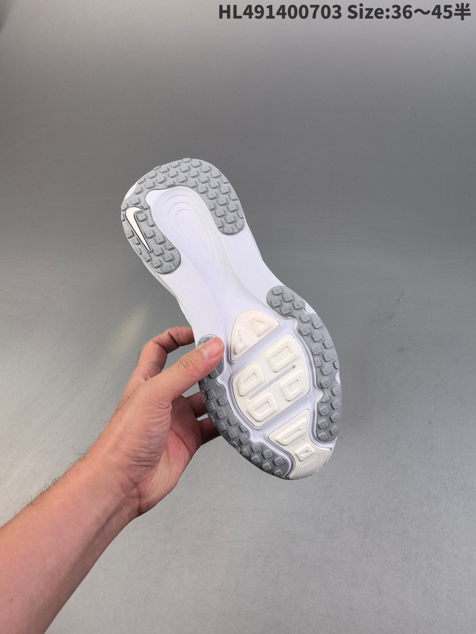 Nike Vomero 18 Runner White