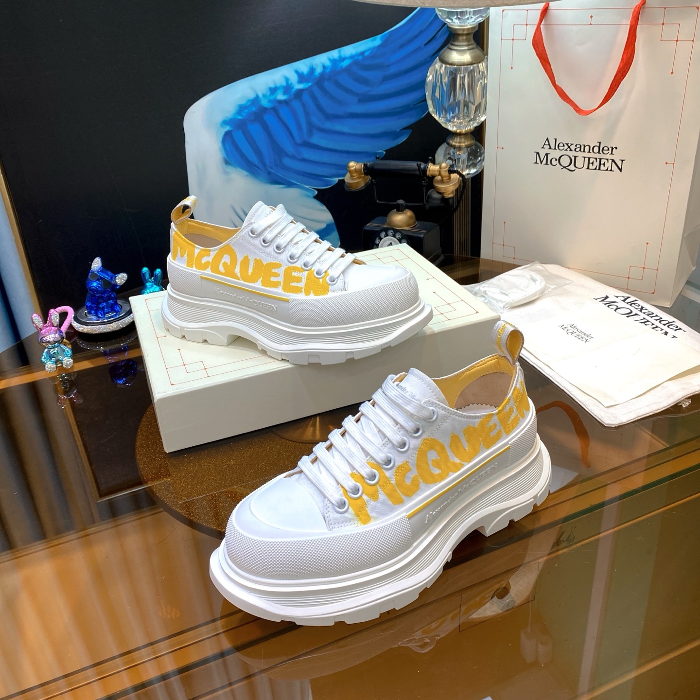 McQueen Tread White/Yellow