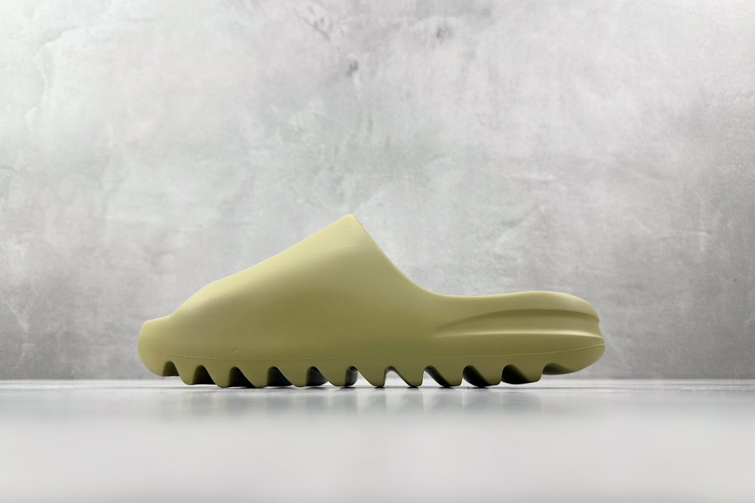 Adidas Yeezy Slide Resin