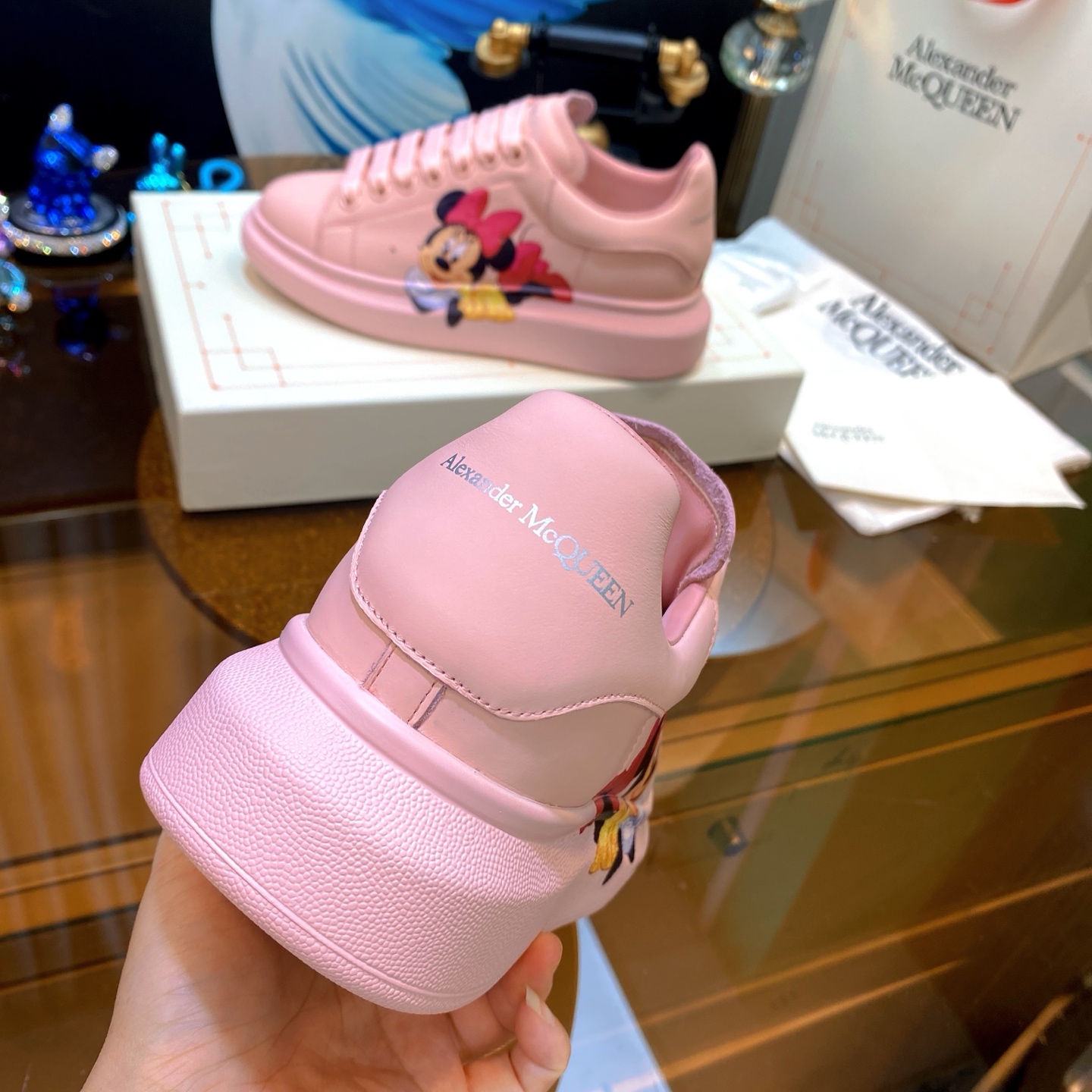 McQueen Minnie Sneakers Pink