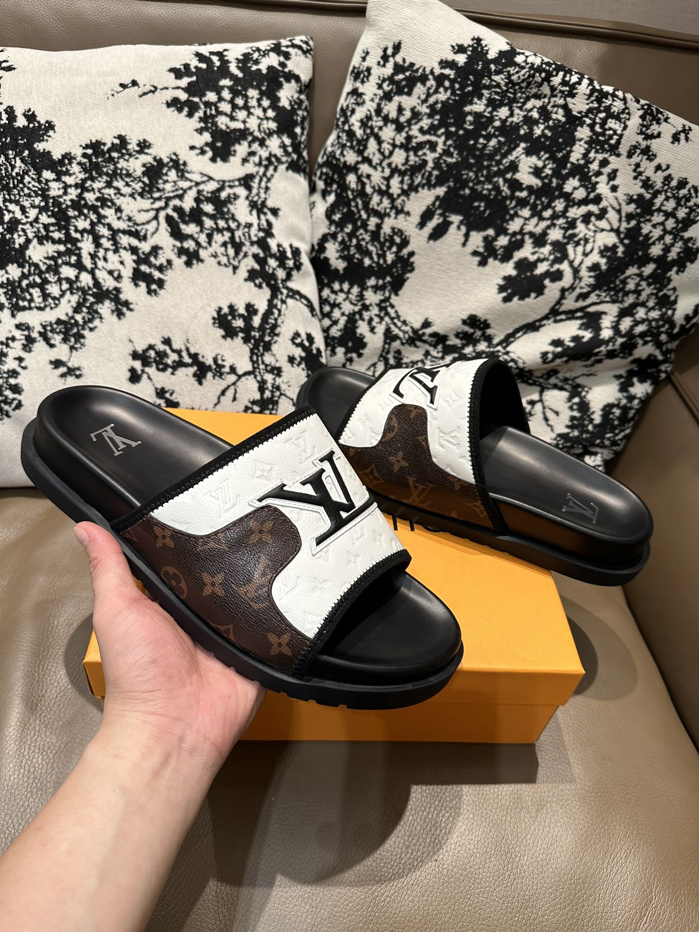 LV Leather Slides Brown/White