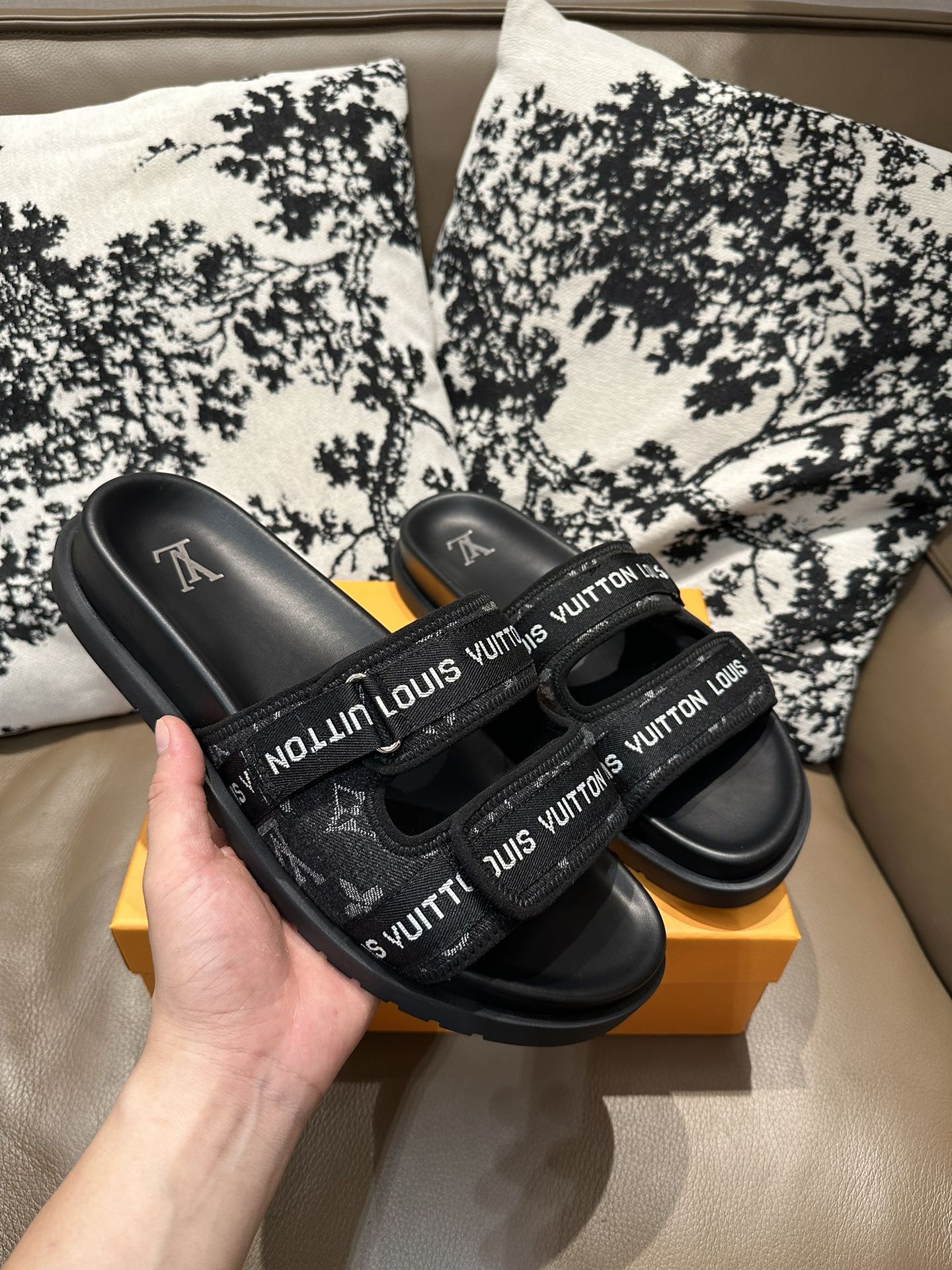 Louis Vuitton Slides Black