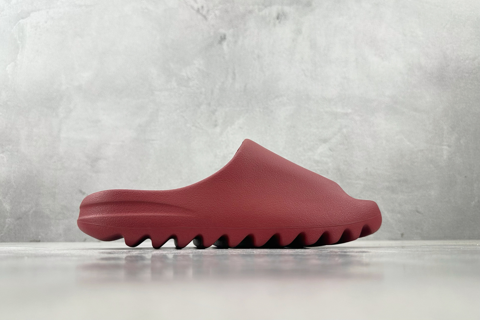 Adidas Yeezy Slide Red