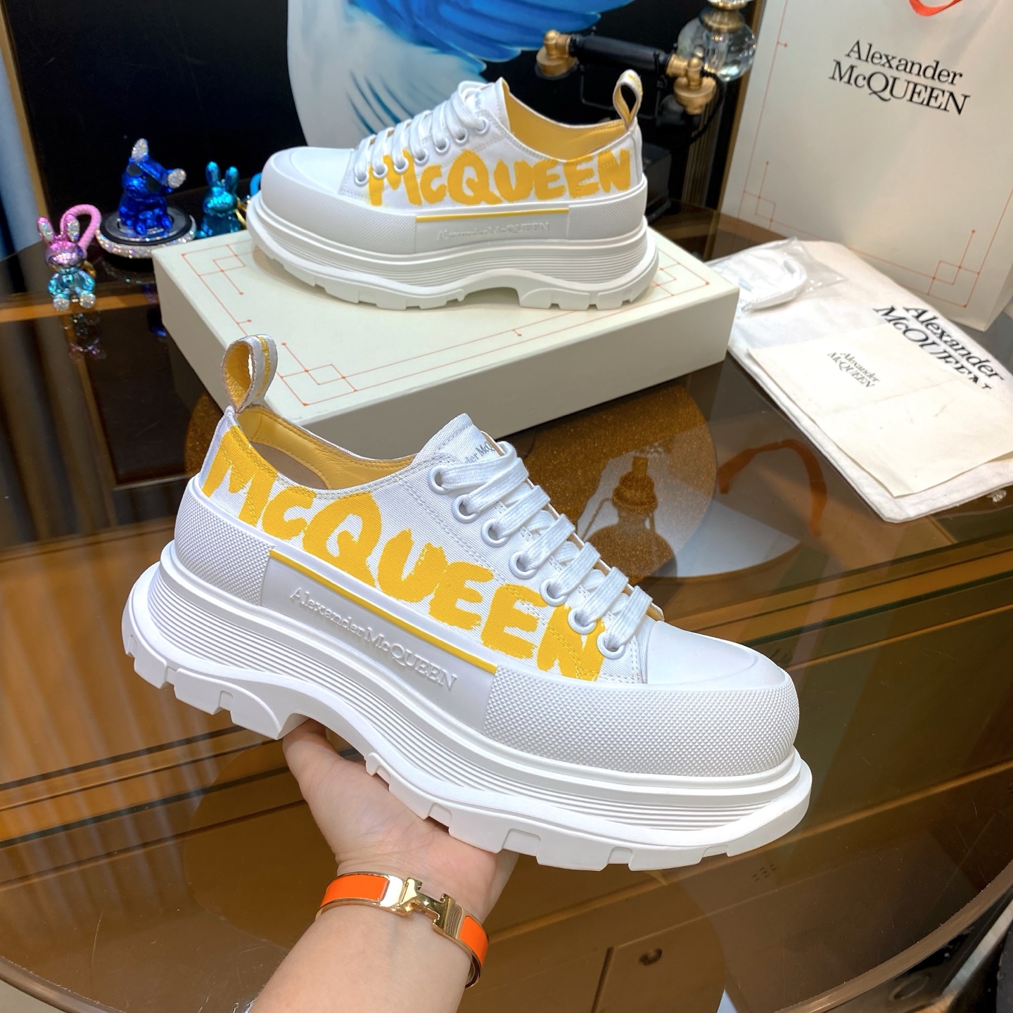 McQueen Tread White/Yellow