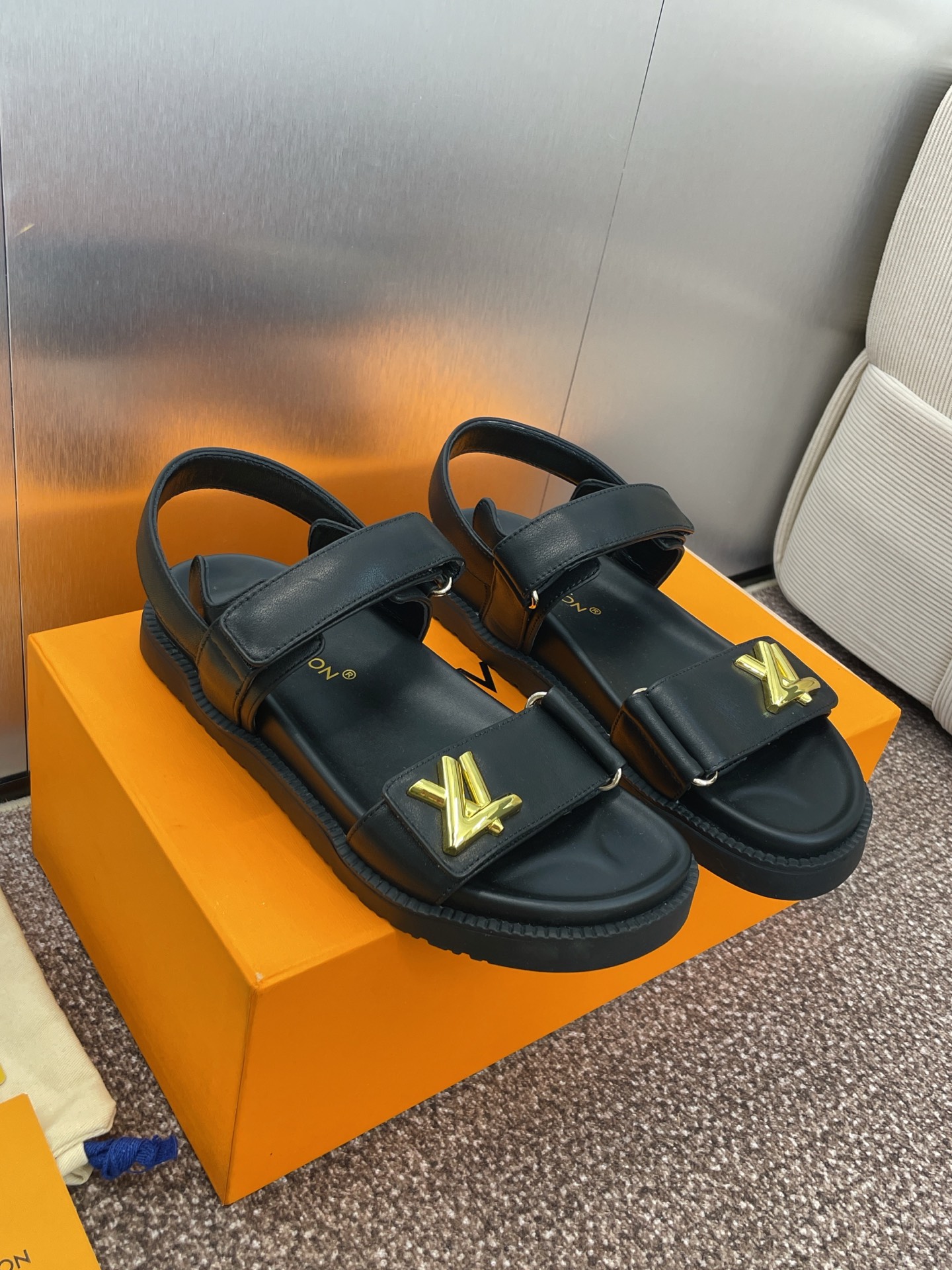 Louis Vuitton Sandals Black