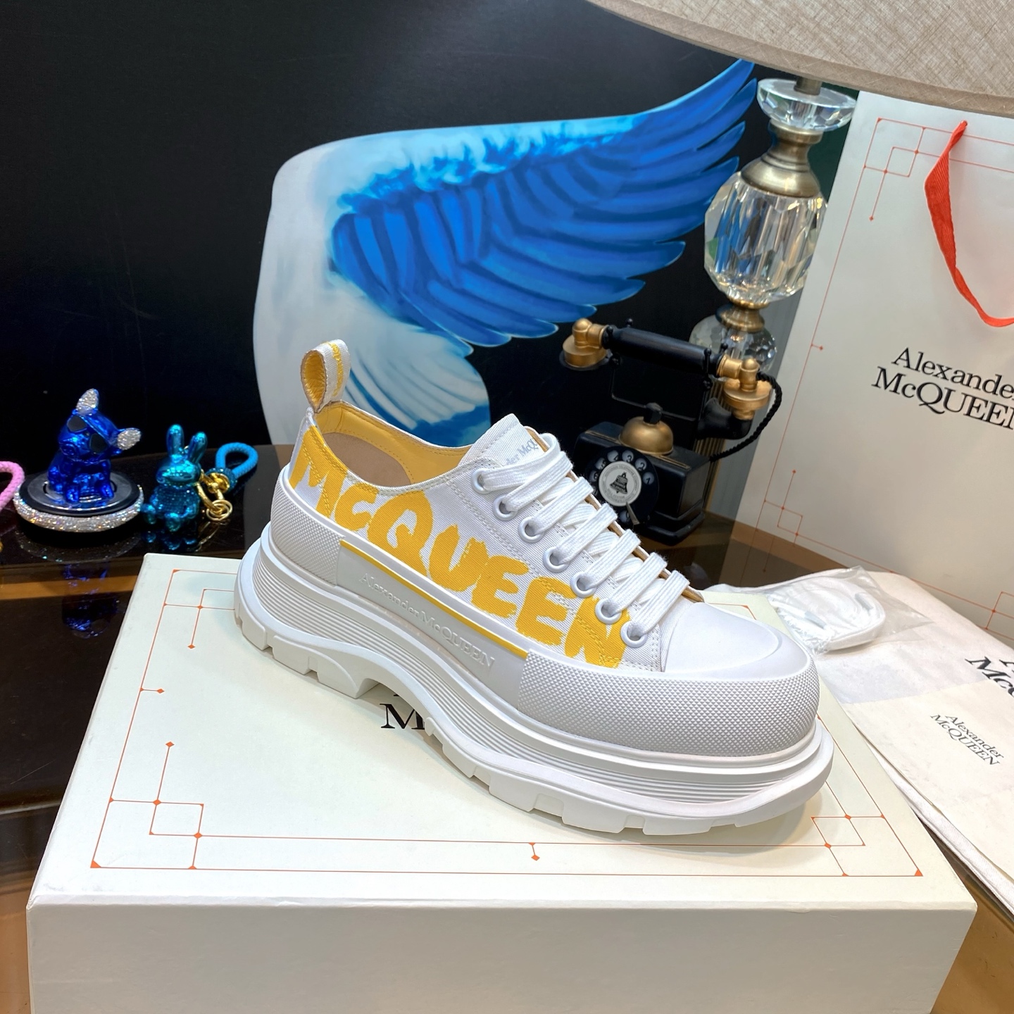McQueen Tread White/Yellow