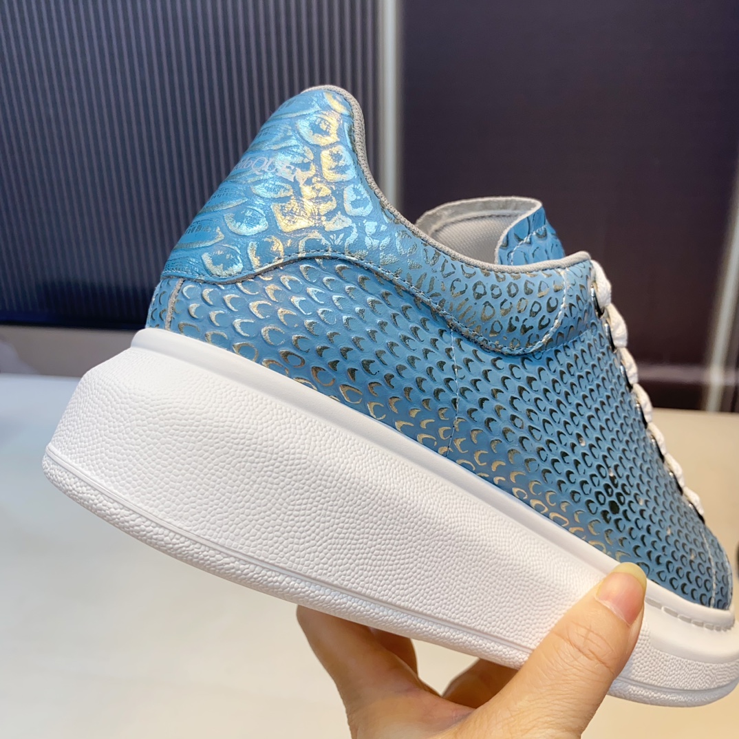 Alexander McQueen Sneaker Blue