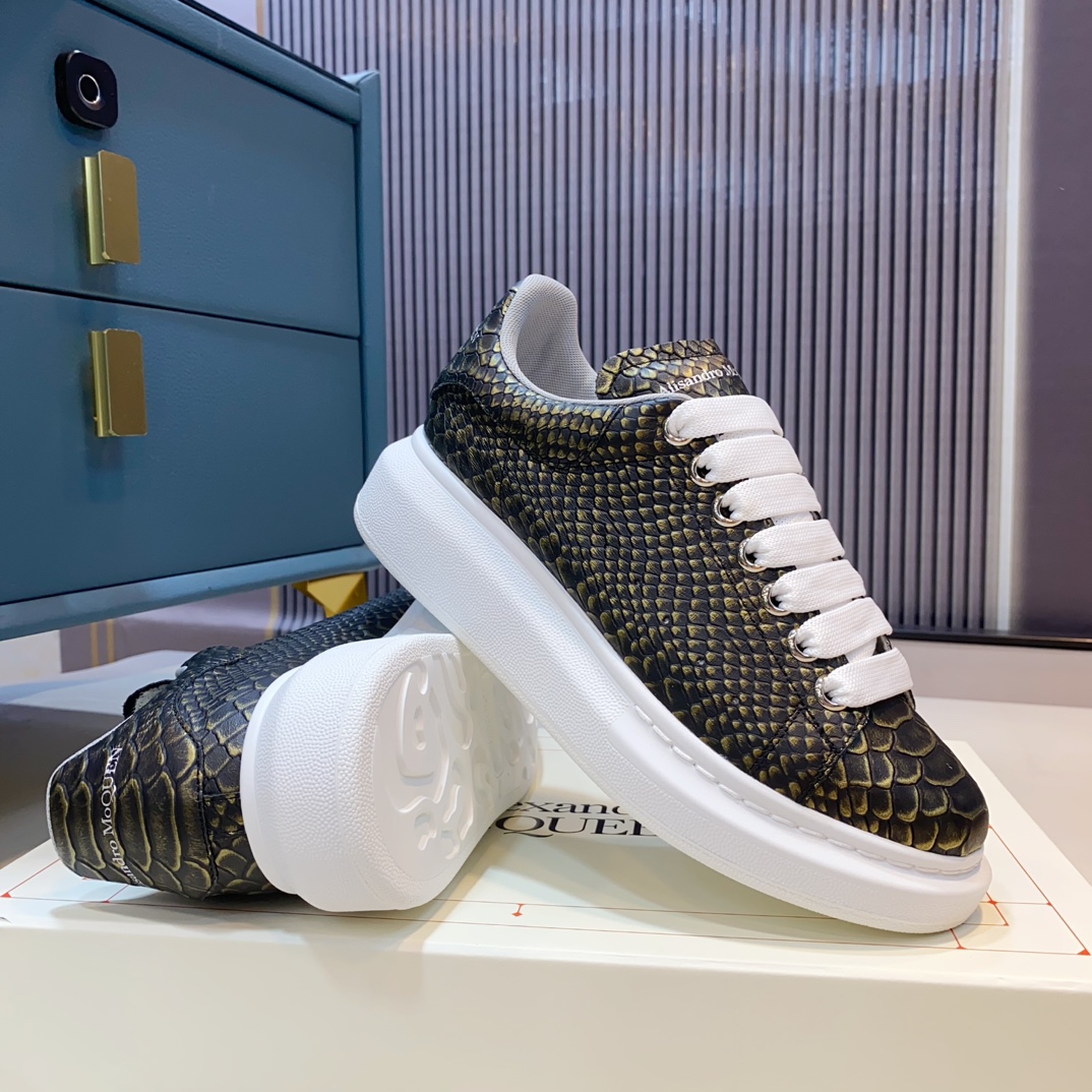 McQueen Scale Shoes Black Gold