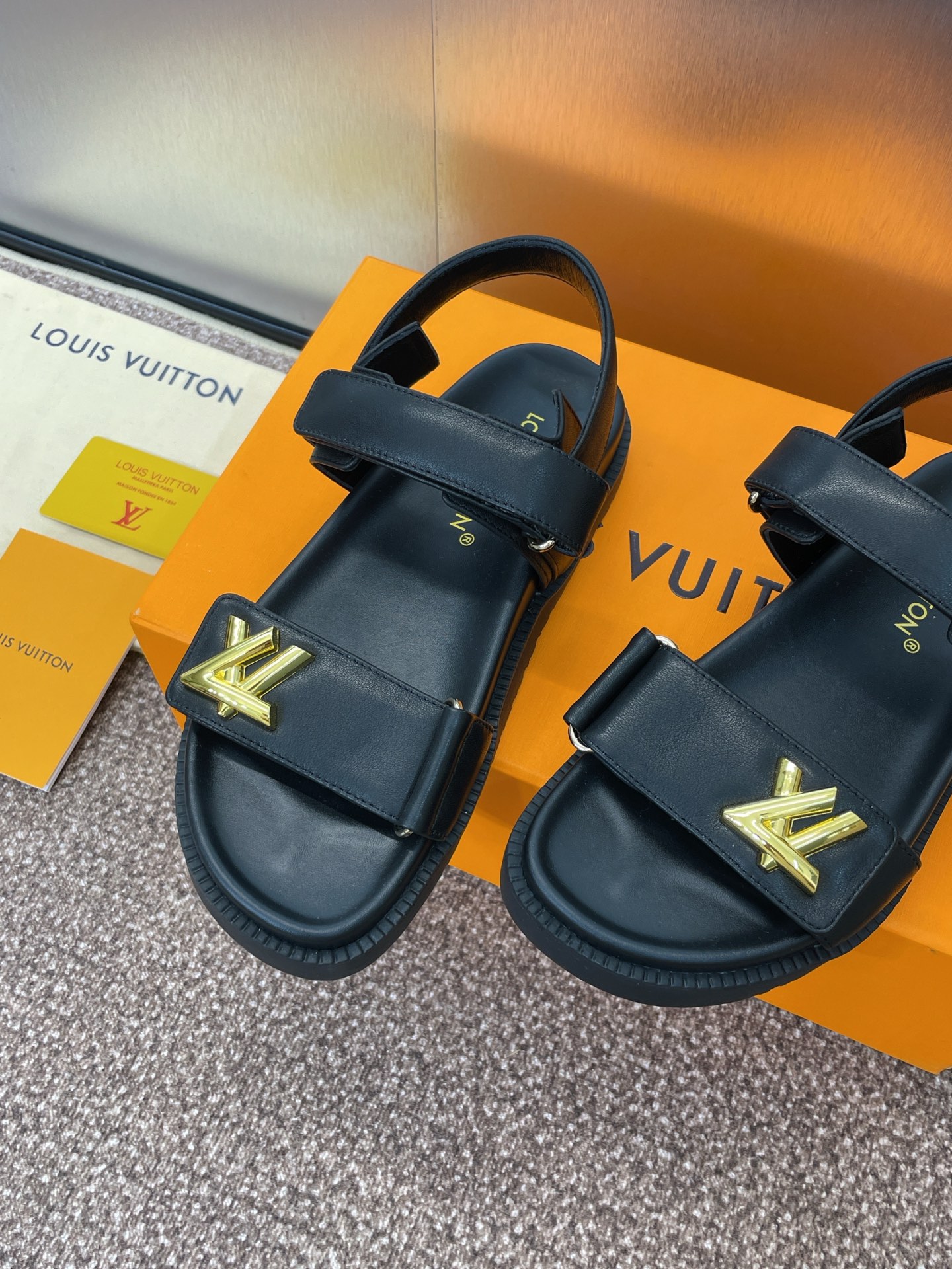 Louis Vuitton Sandals Black