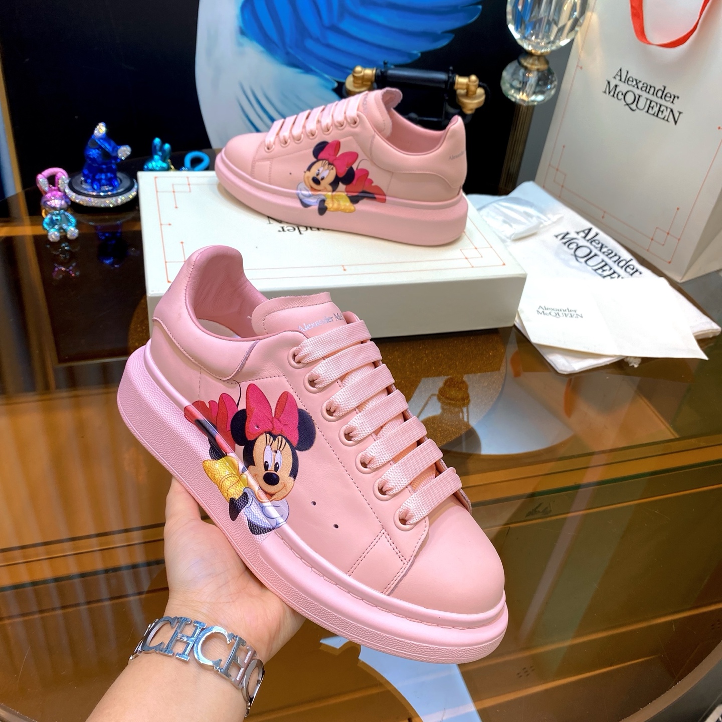 McQueen Minnie Sneakers Pink