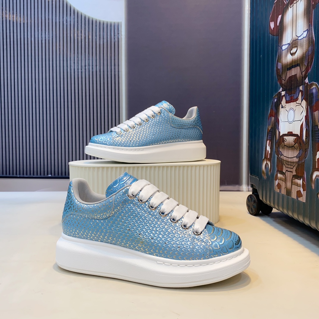 Alexander McQueen Sneaker Blue