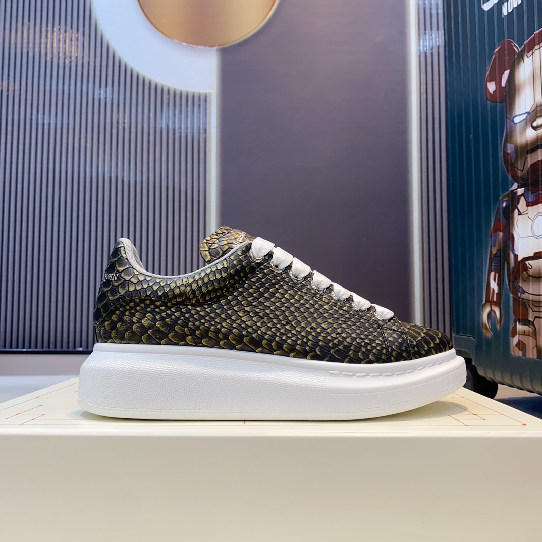McQueen Scale Shoes Black Gold