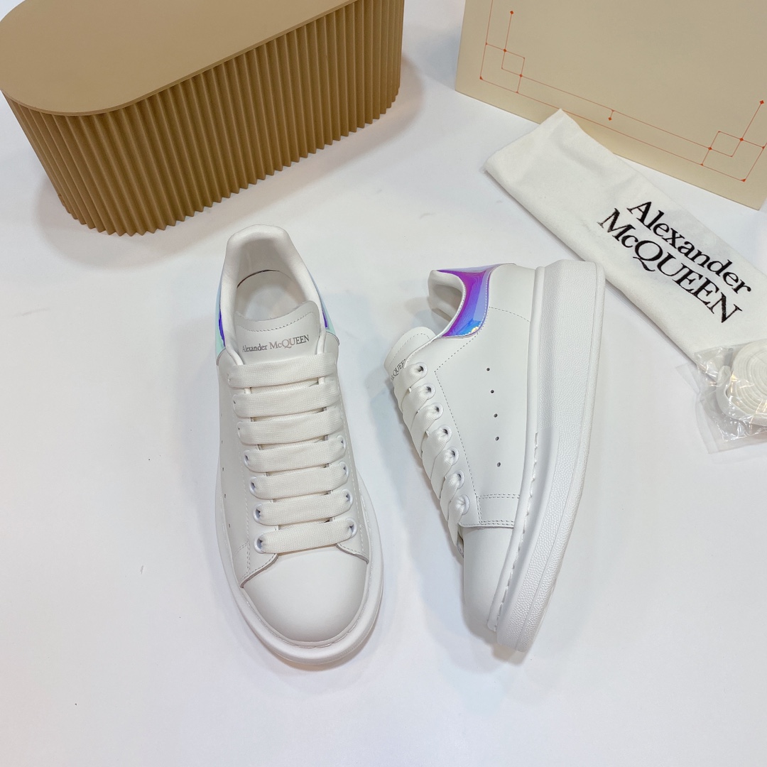 McQueen Oversole White Multi
