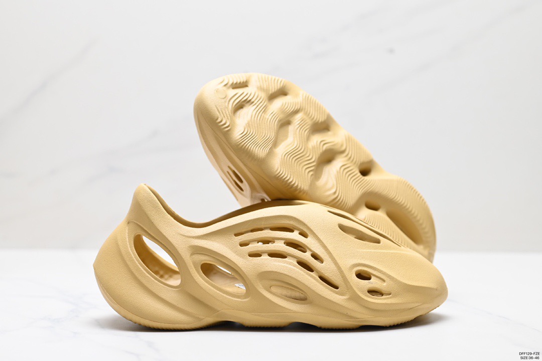 Adidas Foam Runner Beige
