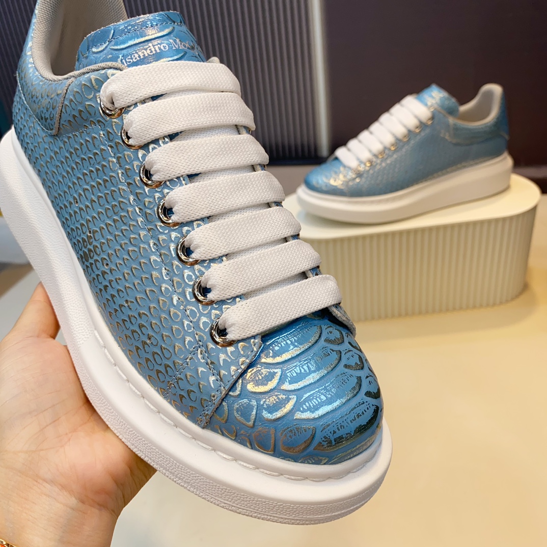Alexander McQueen Sneaker Blue