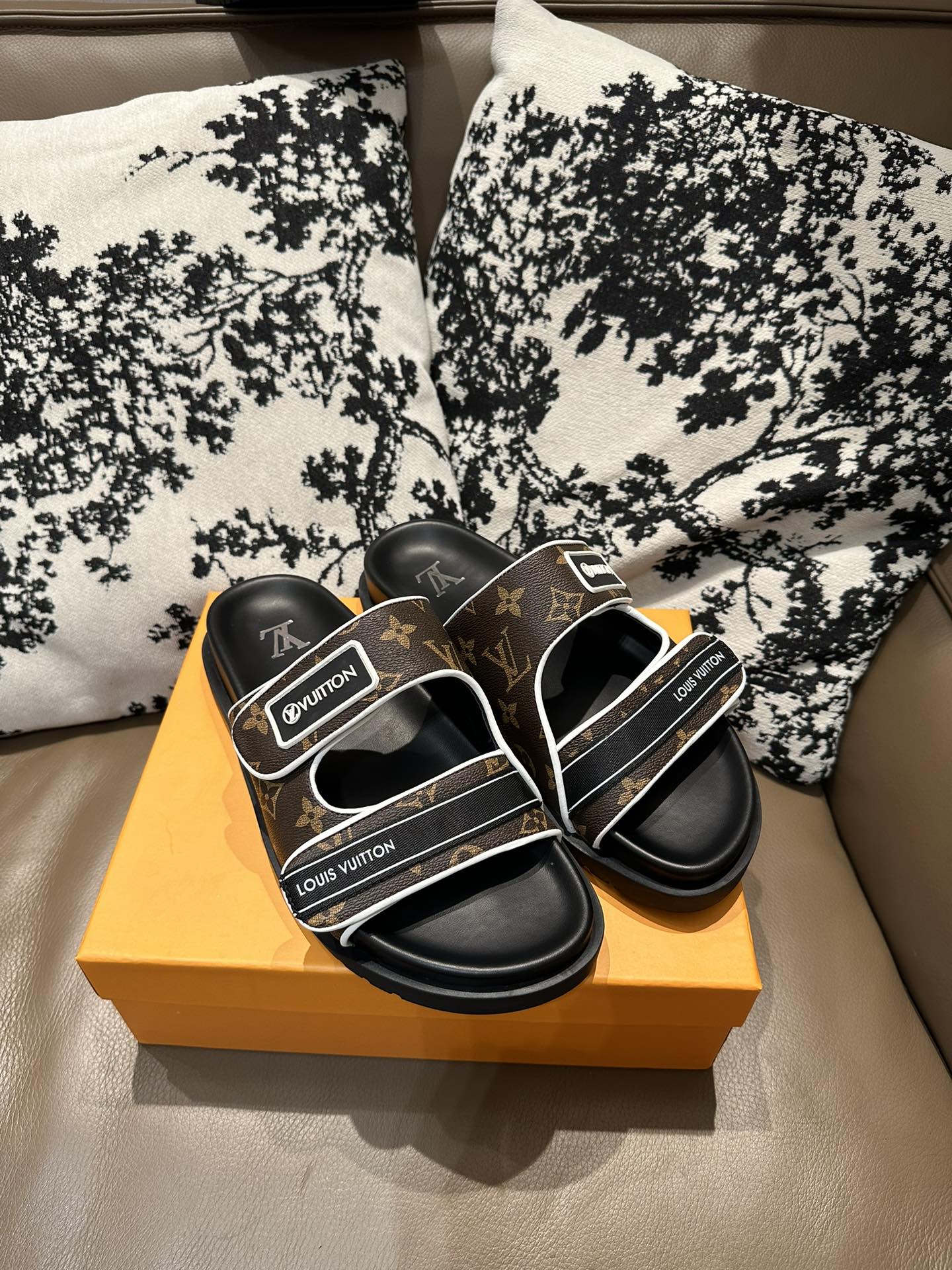 Louis Vuitton Slide Brown