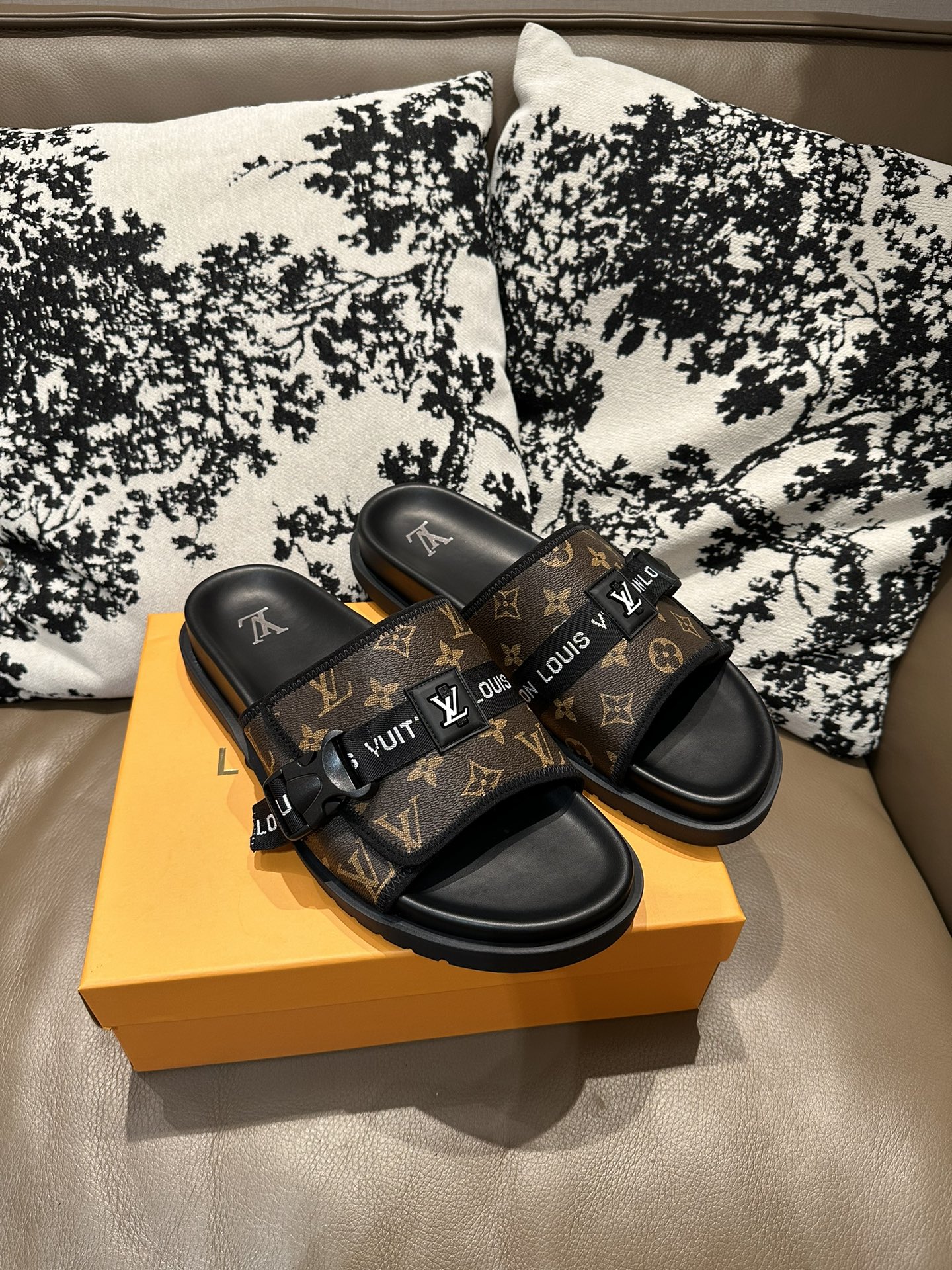 LV Buckle Slides Brown Black