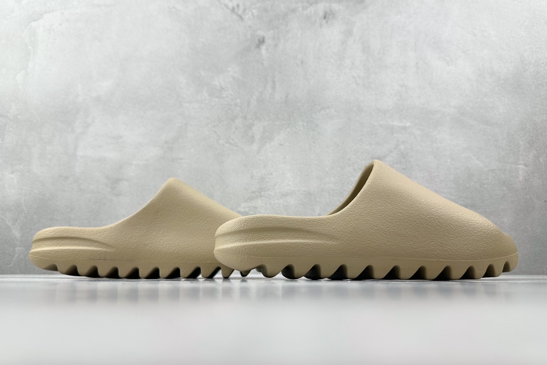 Adidas Yeezy Slide Pure Beige