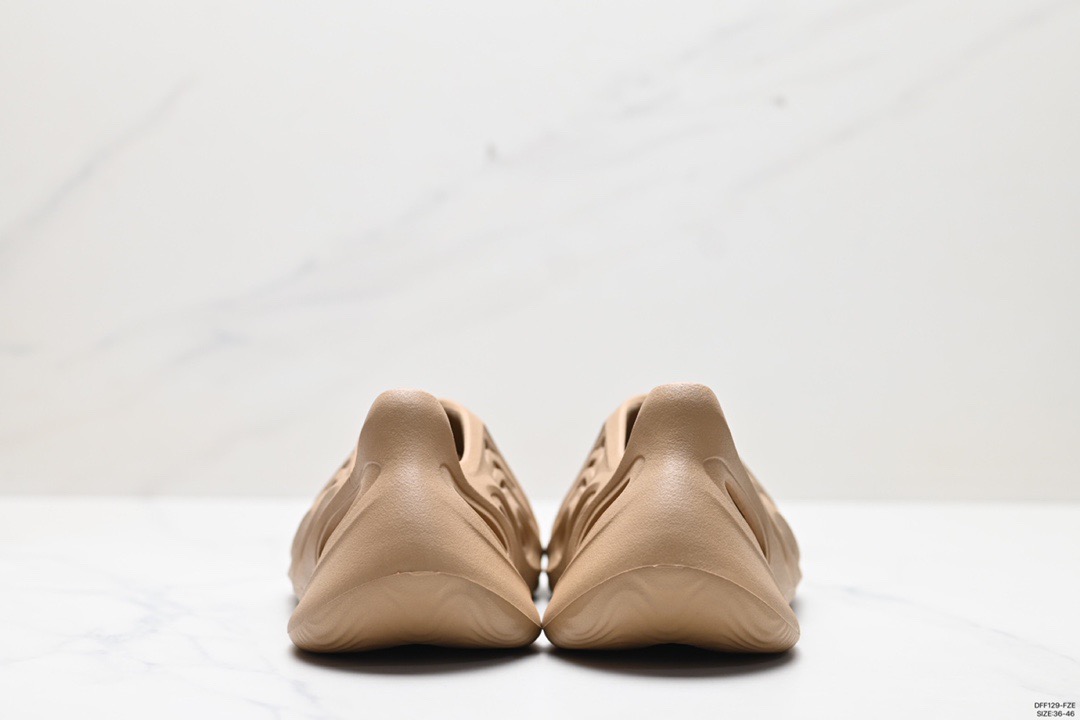 Adidas Foam Runner Sand