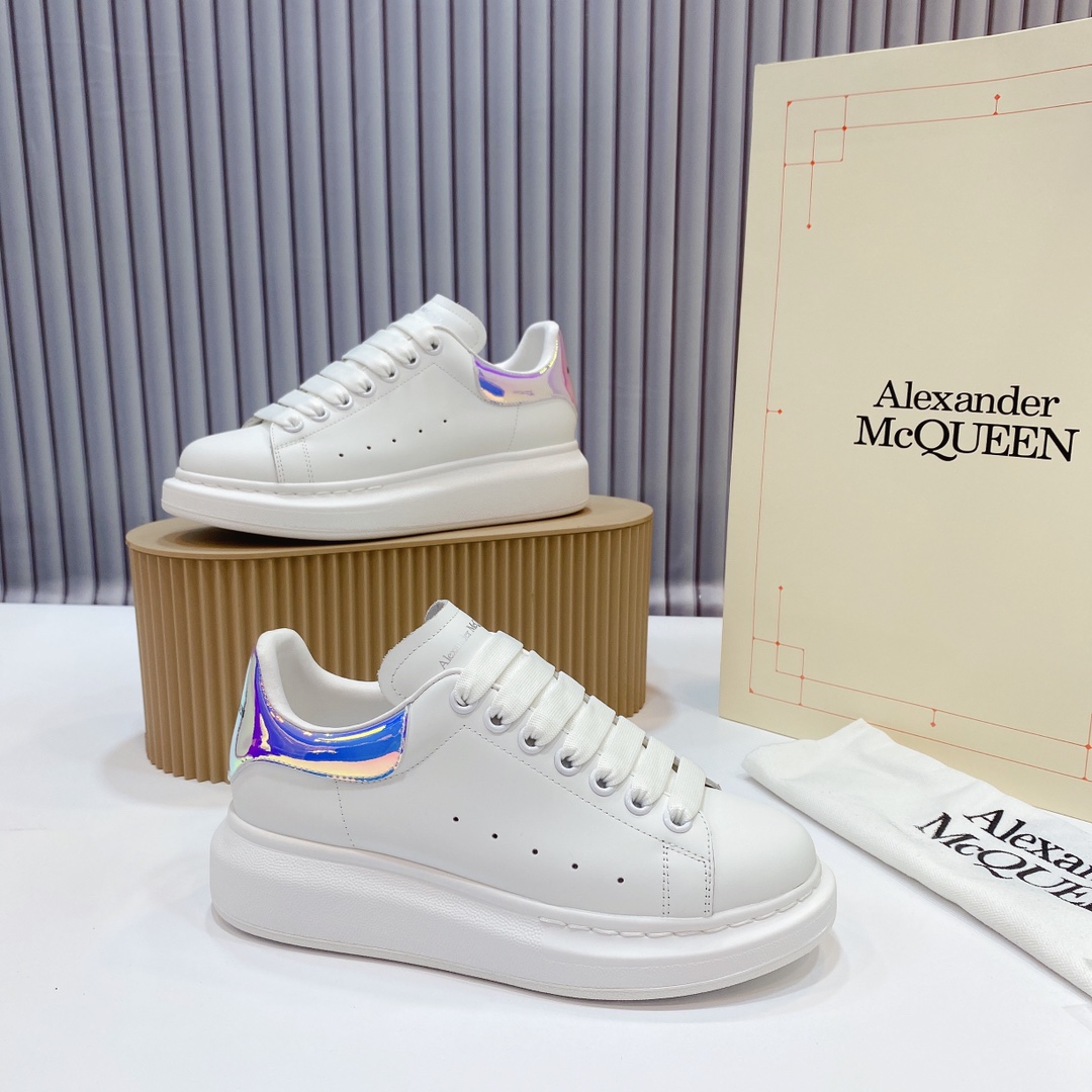 McQueen Oversole White Multi