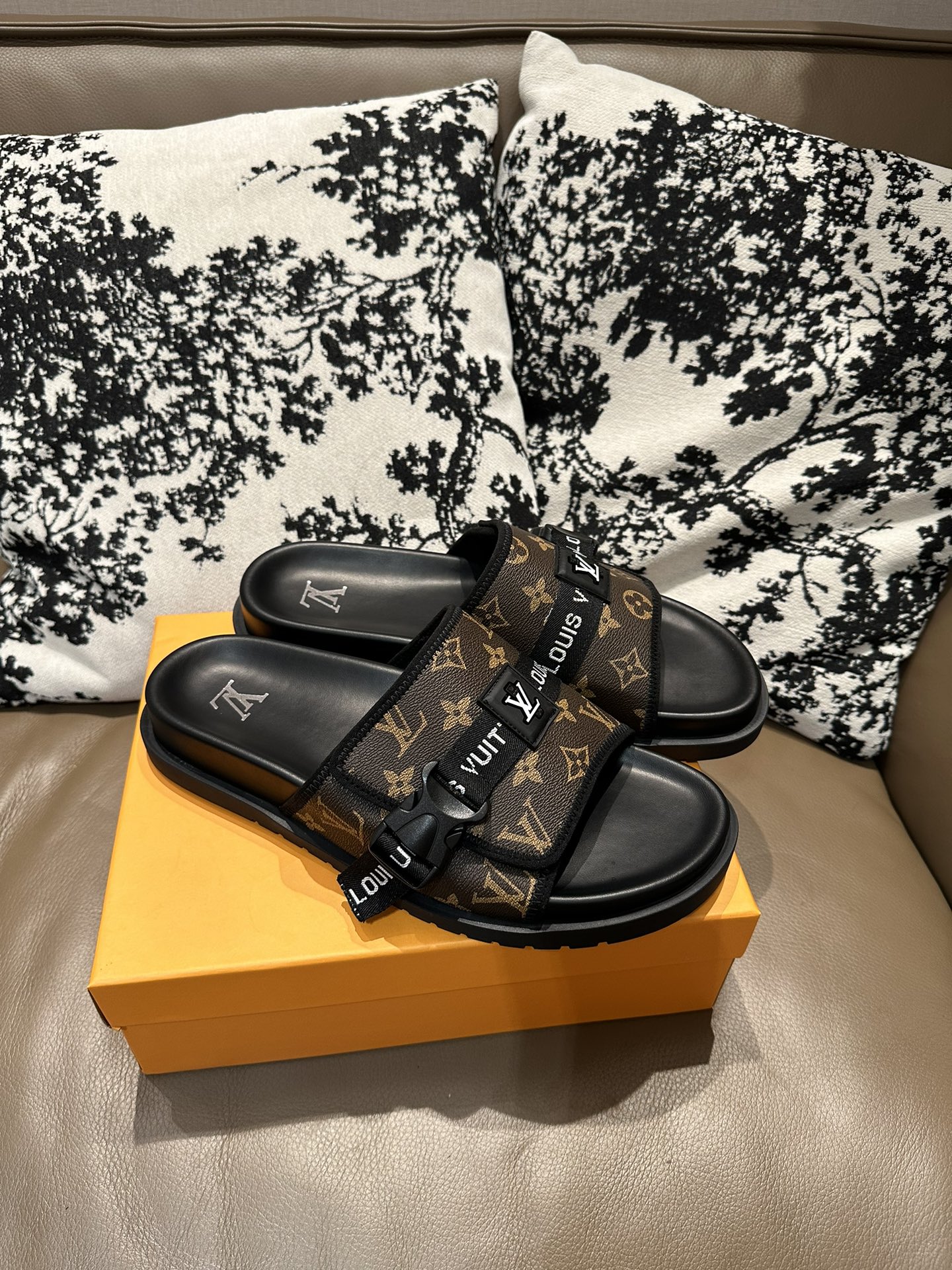 LV Buckle Slides Brown Black
