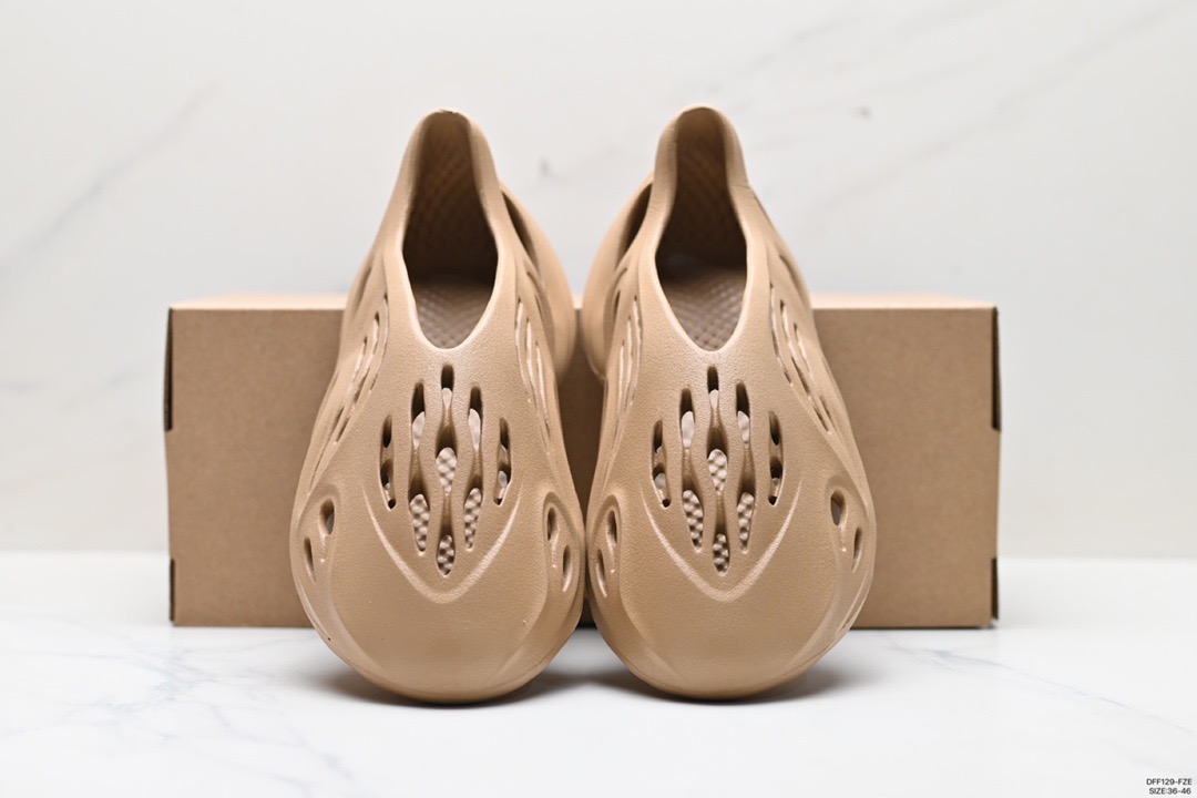 Adidas Foam Runner Sand