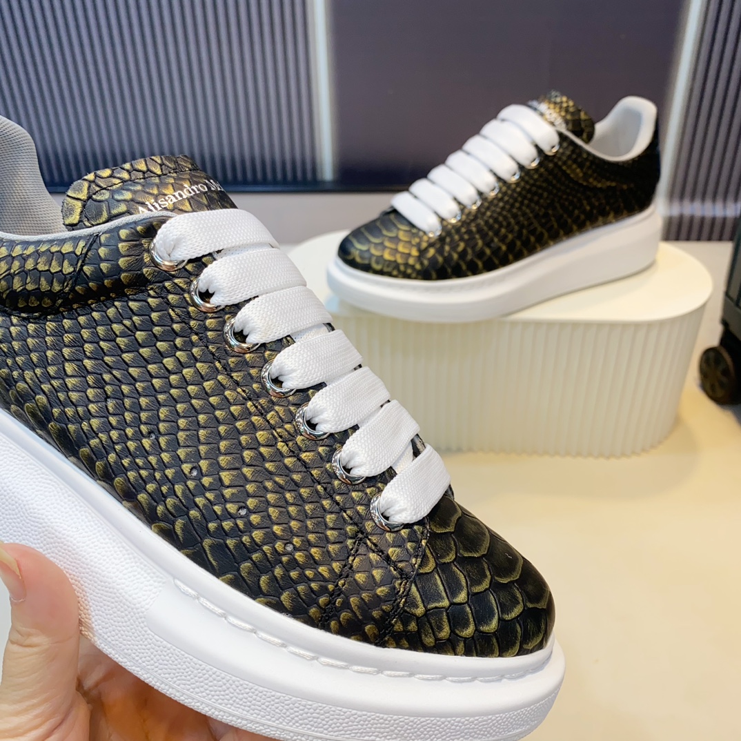 McQueen Scale Shoes Black Gold