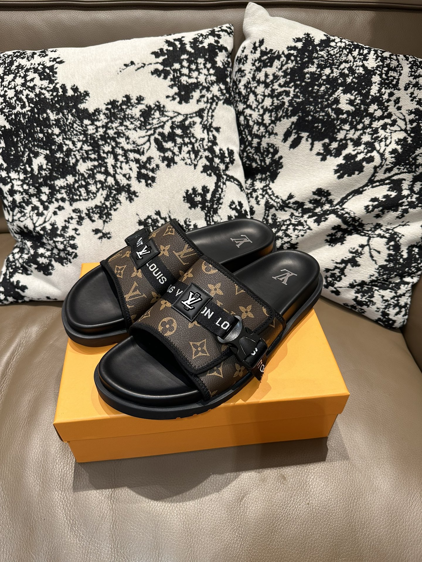 LV Buckle Slides Brown Black