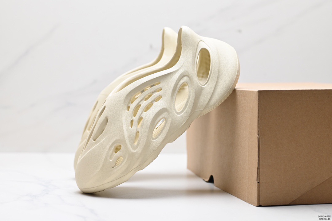 Adidas Foam Runner Cream