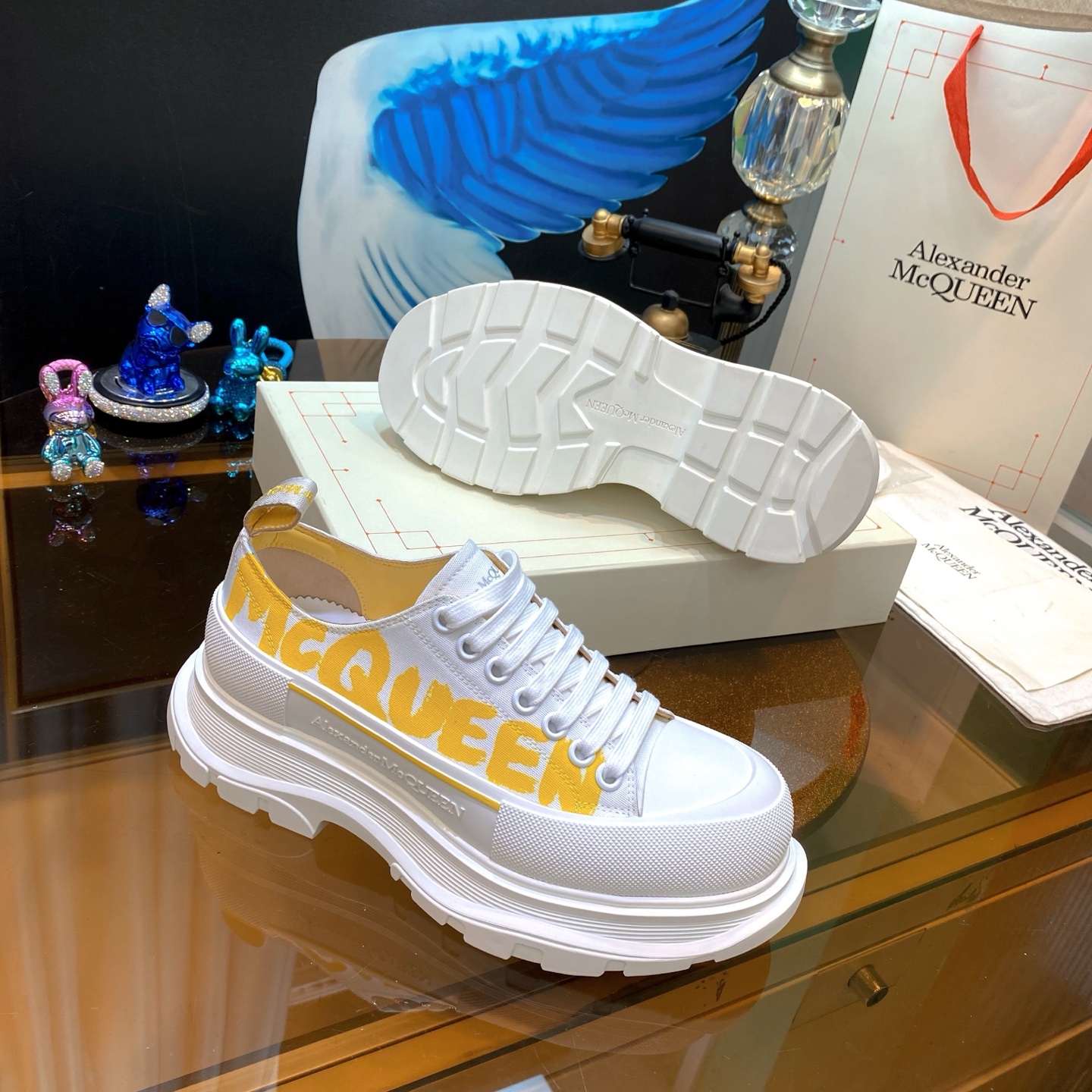 McQueen Tread White/Yellow