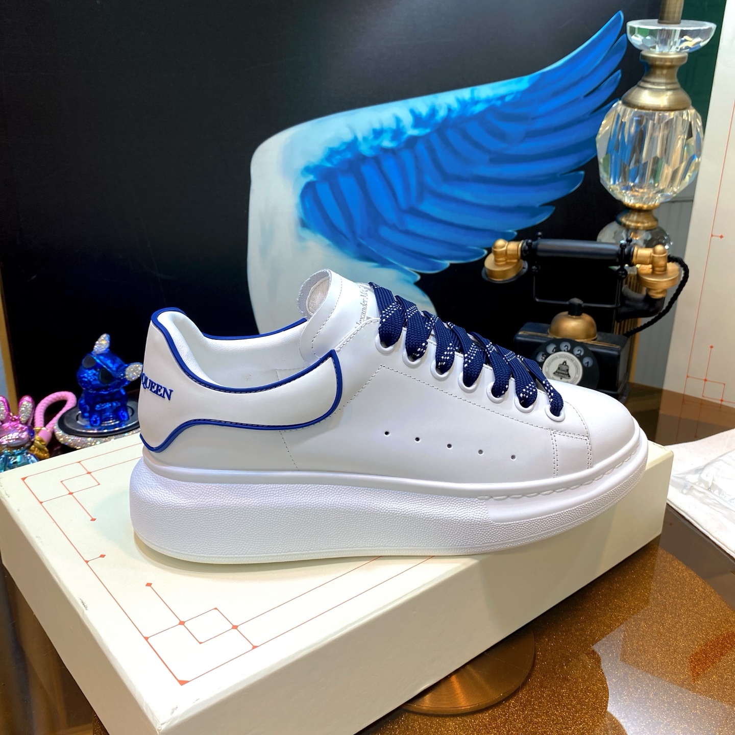 McQueen Sneakers White/Navy