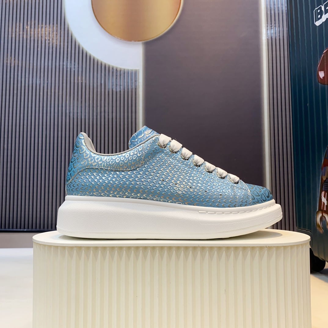 Alexander McQueen Sneaker Blue