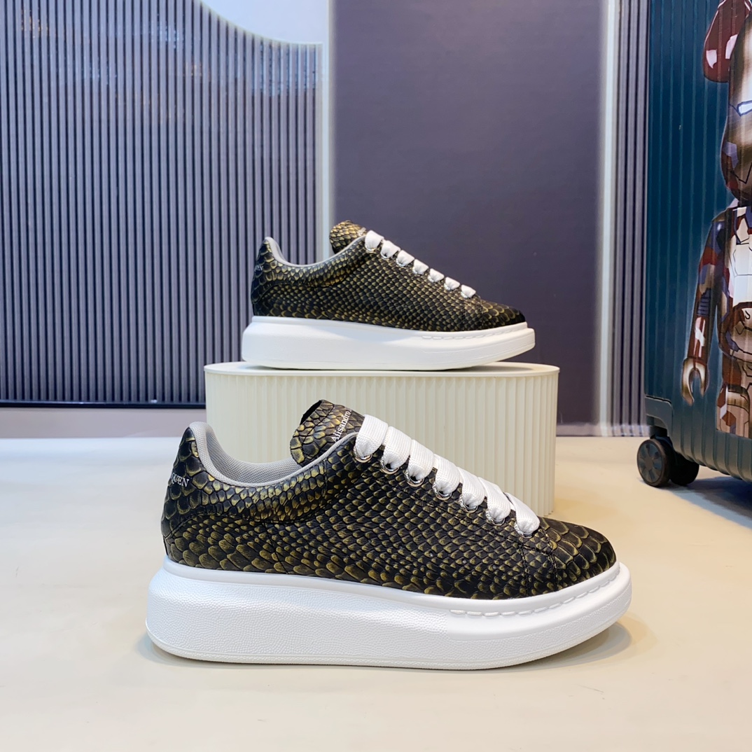 McQueen Scale Shoes Black Gold