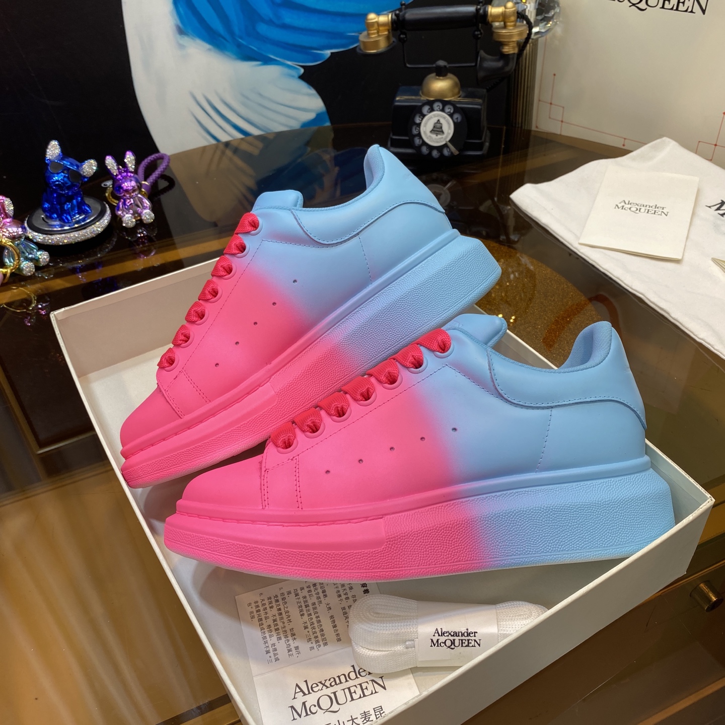 McQueen Sneaker Pink Blue