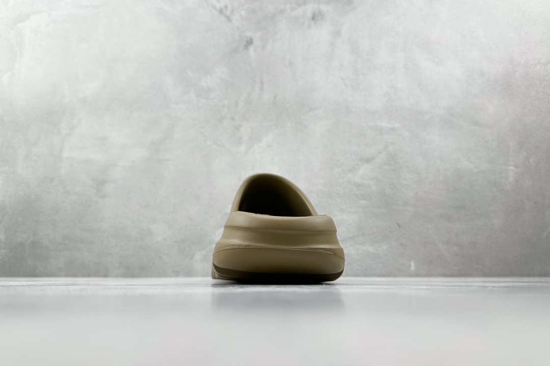 Adidas Yeezy Slide Brown