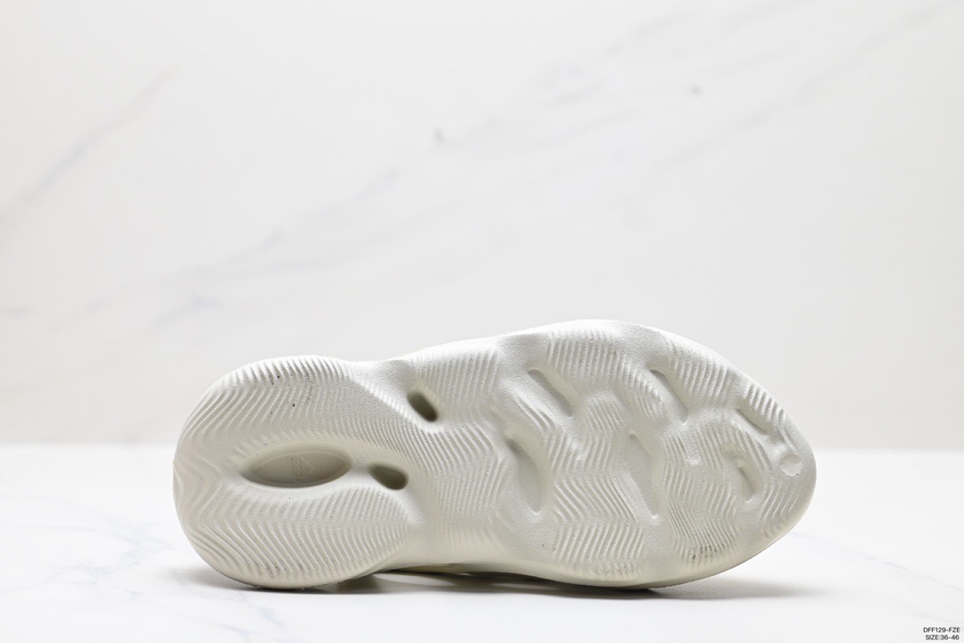 Adidas Foam Runner White