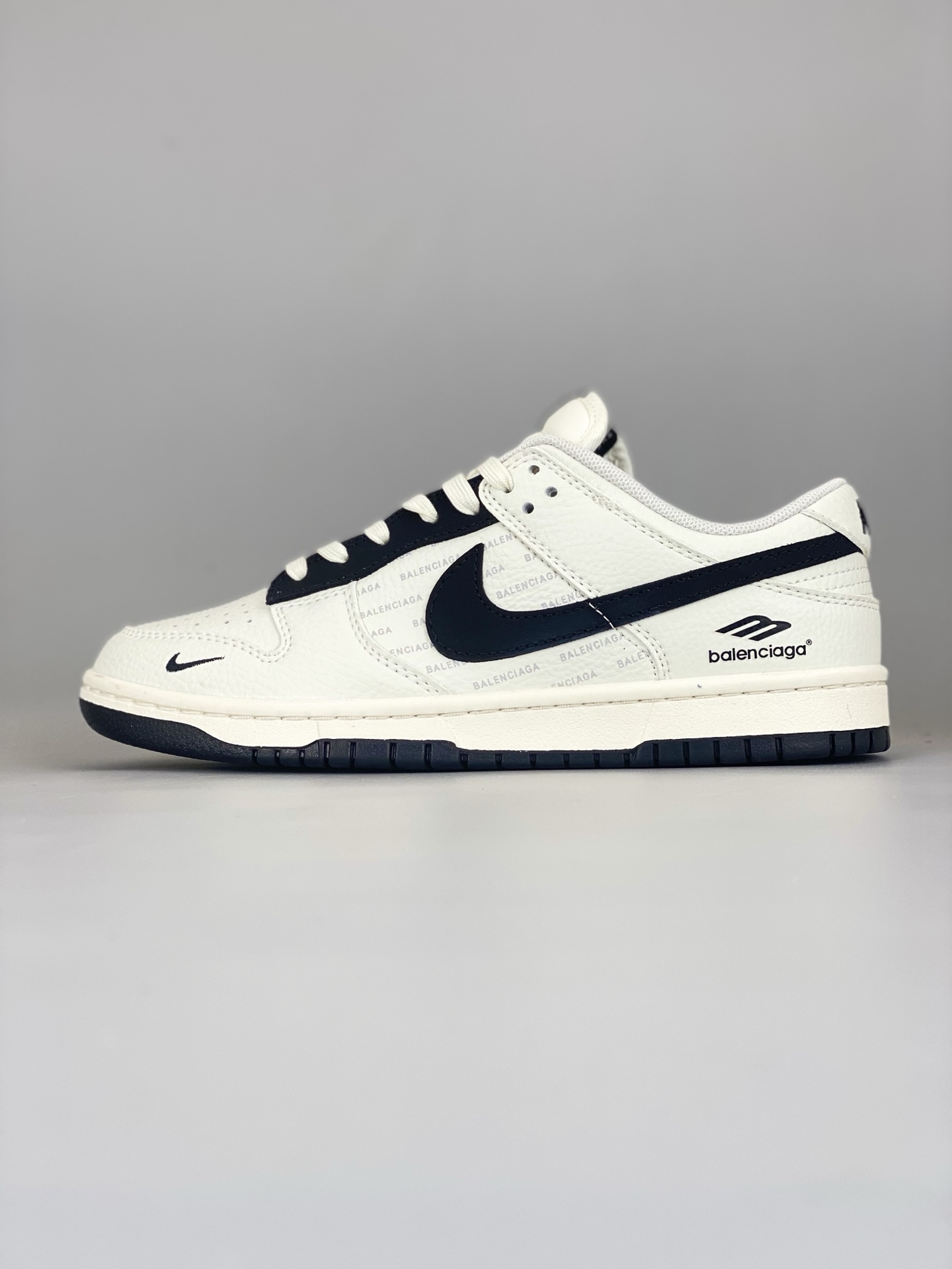 Nike SB Dunk Low Cream Black