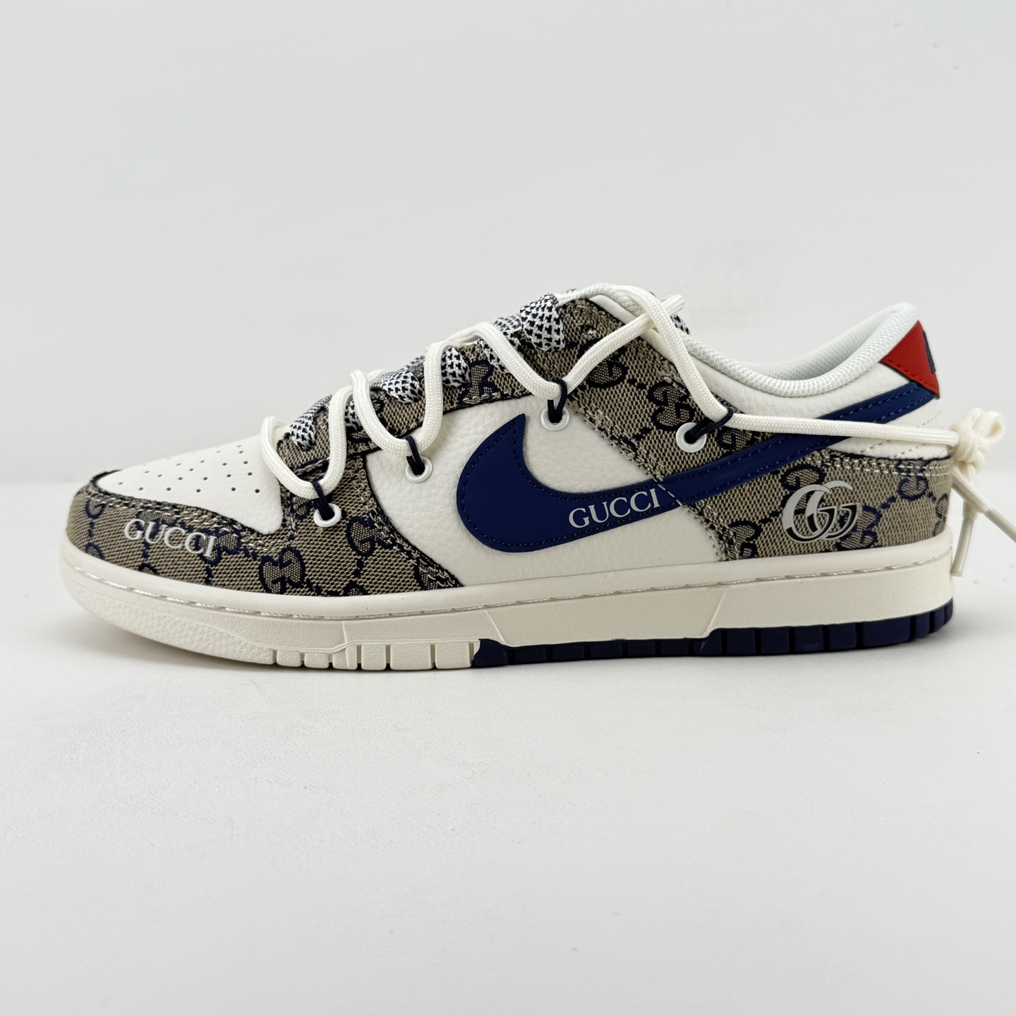Nike SB Dunk Low Beige Navy