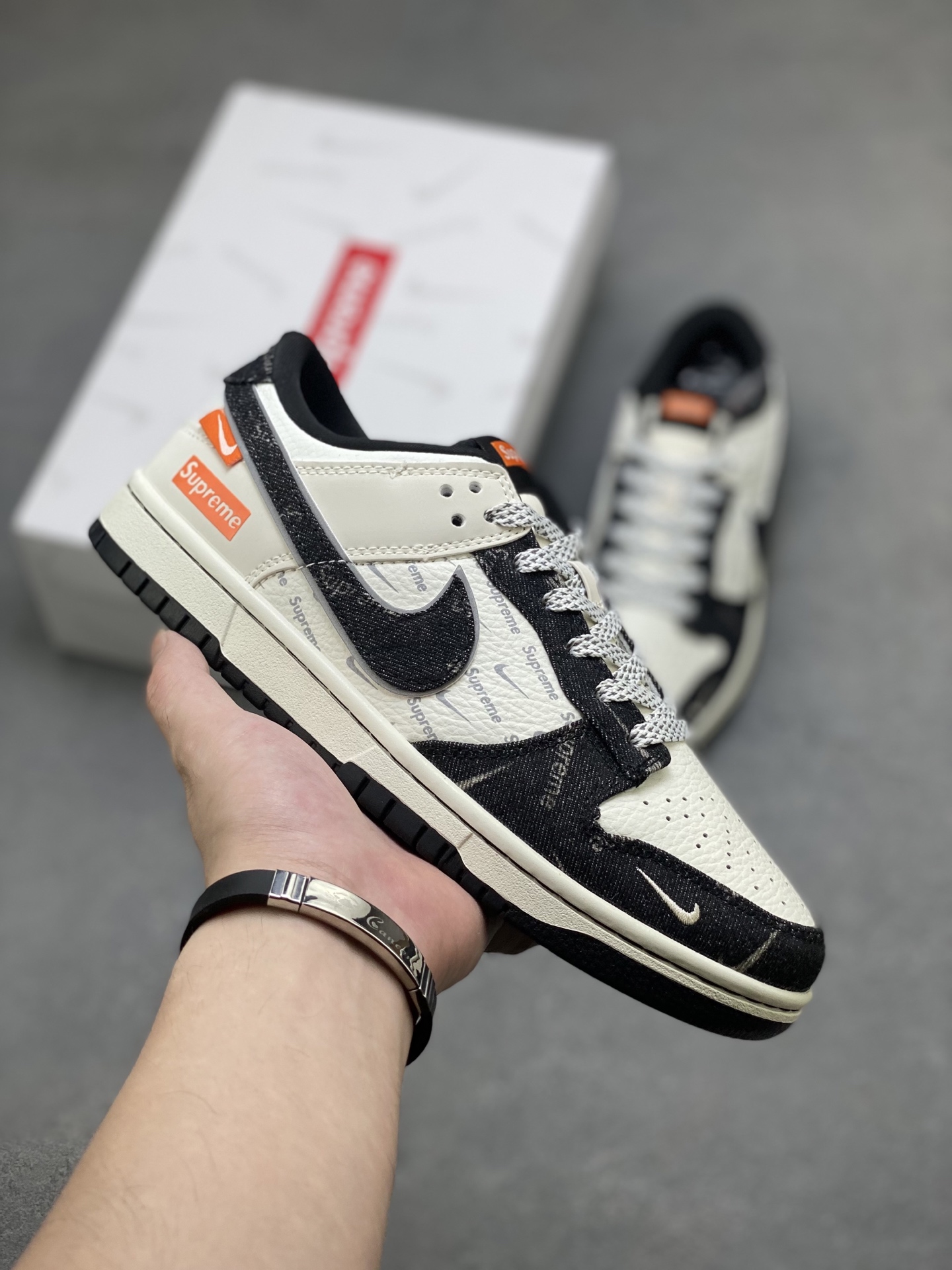 Nike SB Dunk Low Black White
