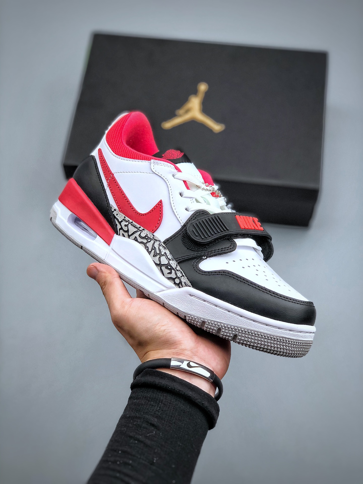 Jordan Legacy 312 Low Sneakers Black White Red