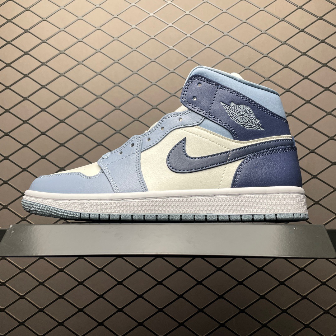 Jordan Air Jordan 1 Mid Basketball Shoes Blue/White