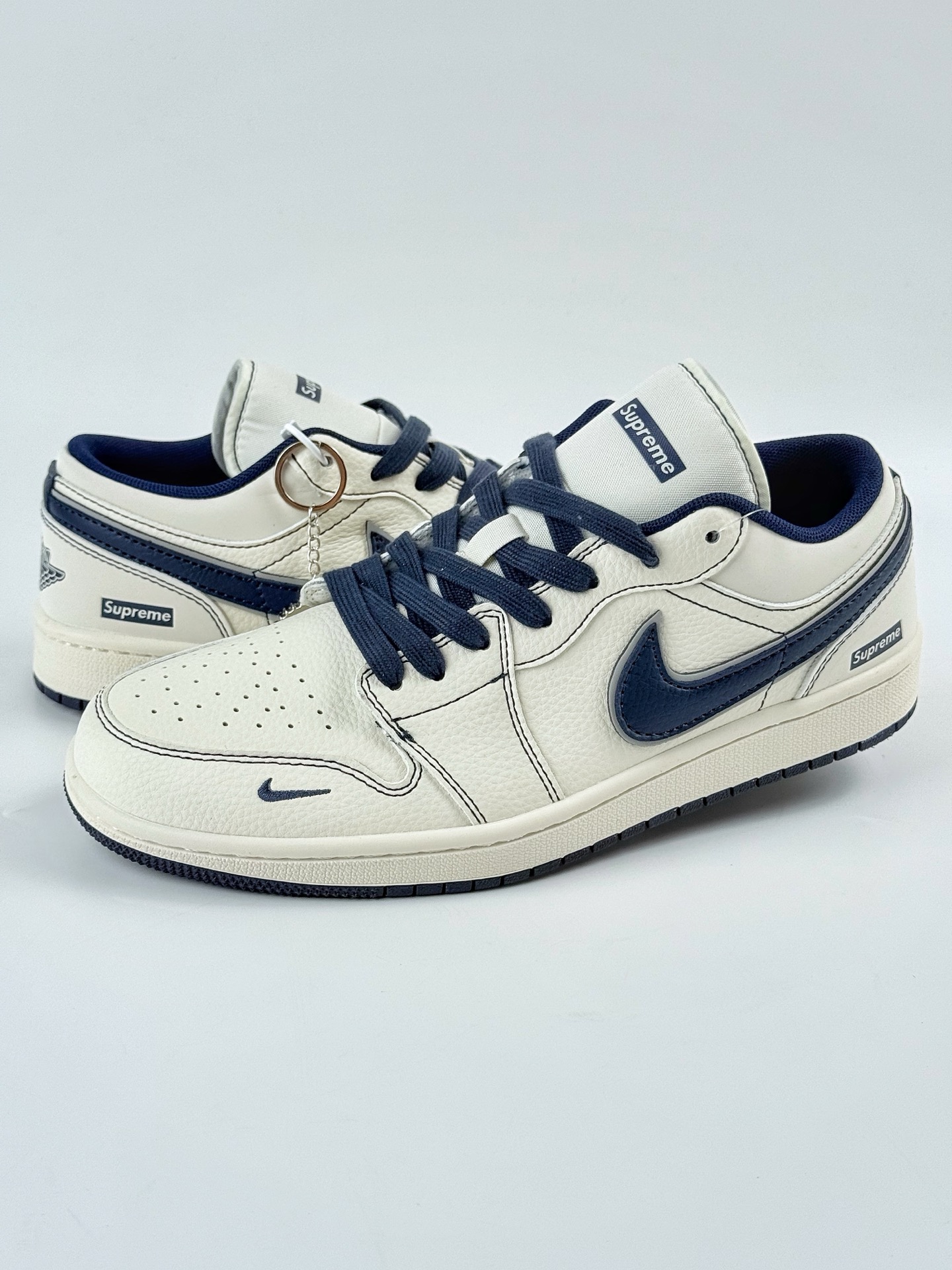 Jordan 1 Retro Low x Supreme Sneakers White/Navy