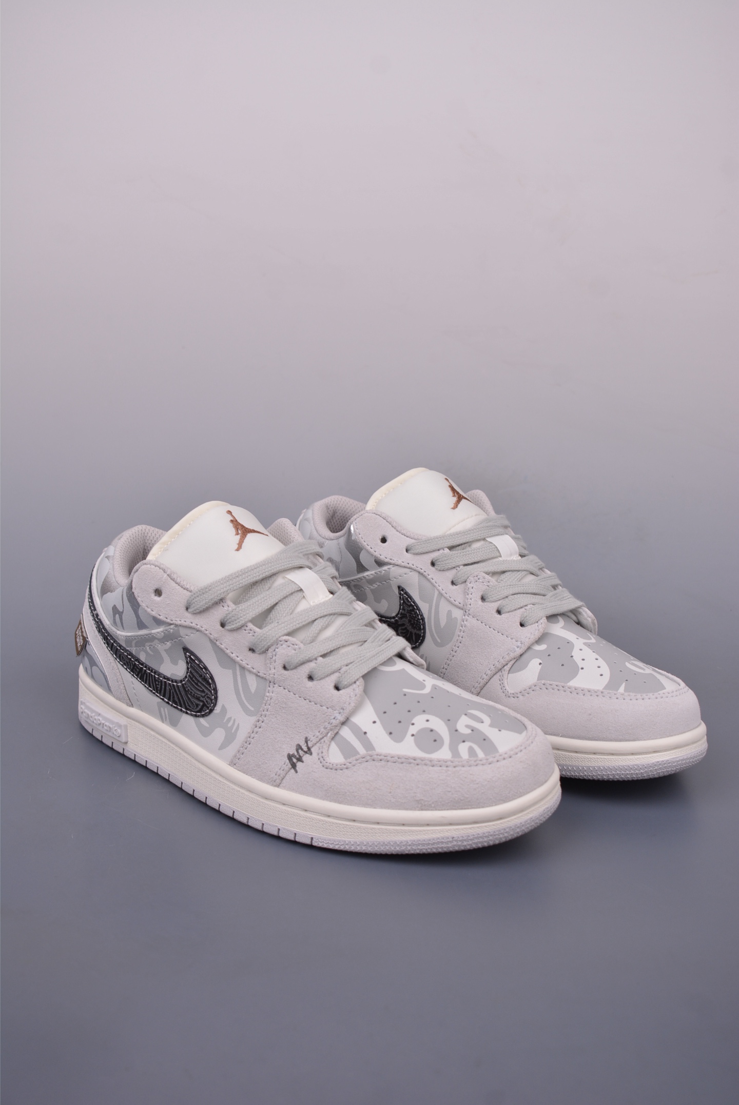 Jordan Air Jordan 1 Low Camo Grey