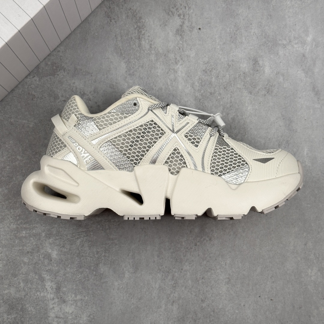 MLB Dome Runner Dad Sneakers White/Silver