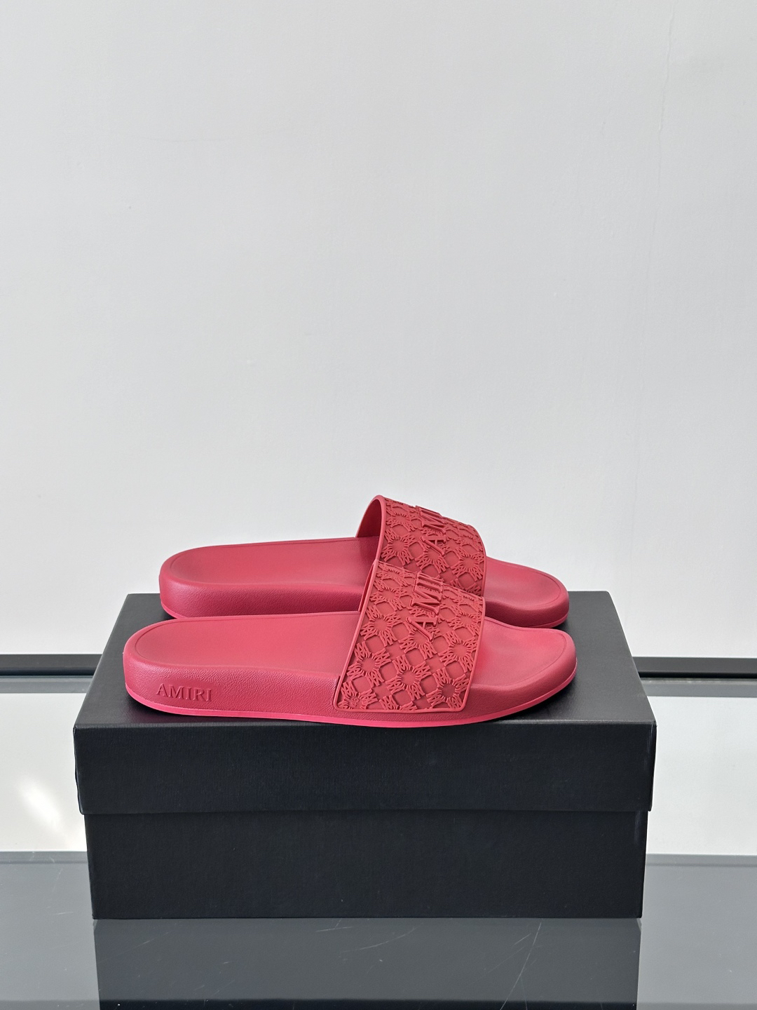 Amiri Embossed Logo Slide Sandals Red