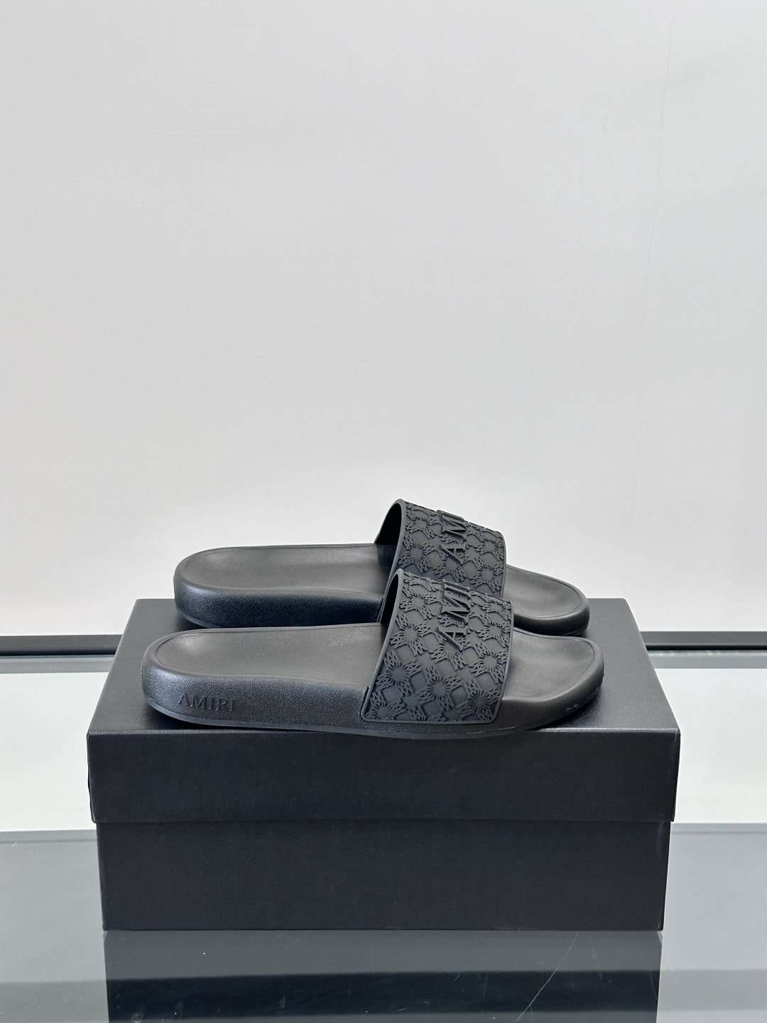 Amiri Embossed Logo Slide Sandals Black