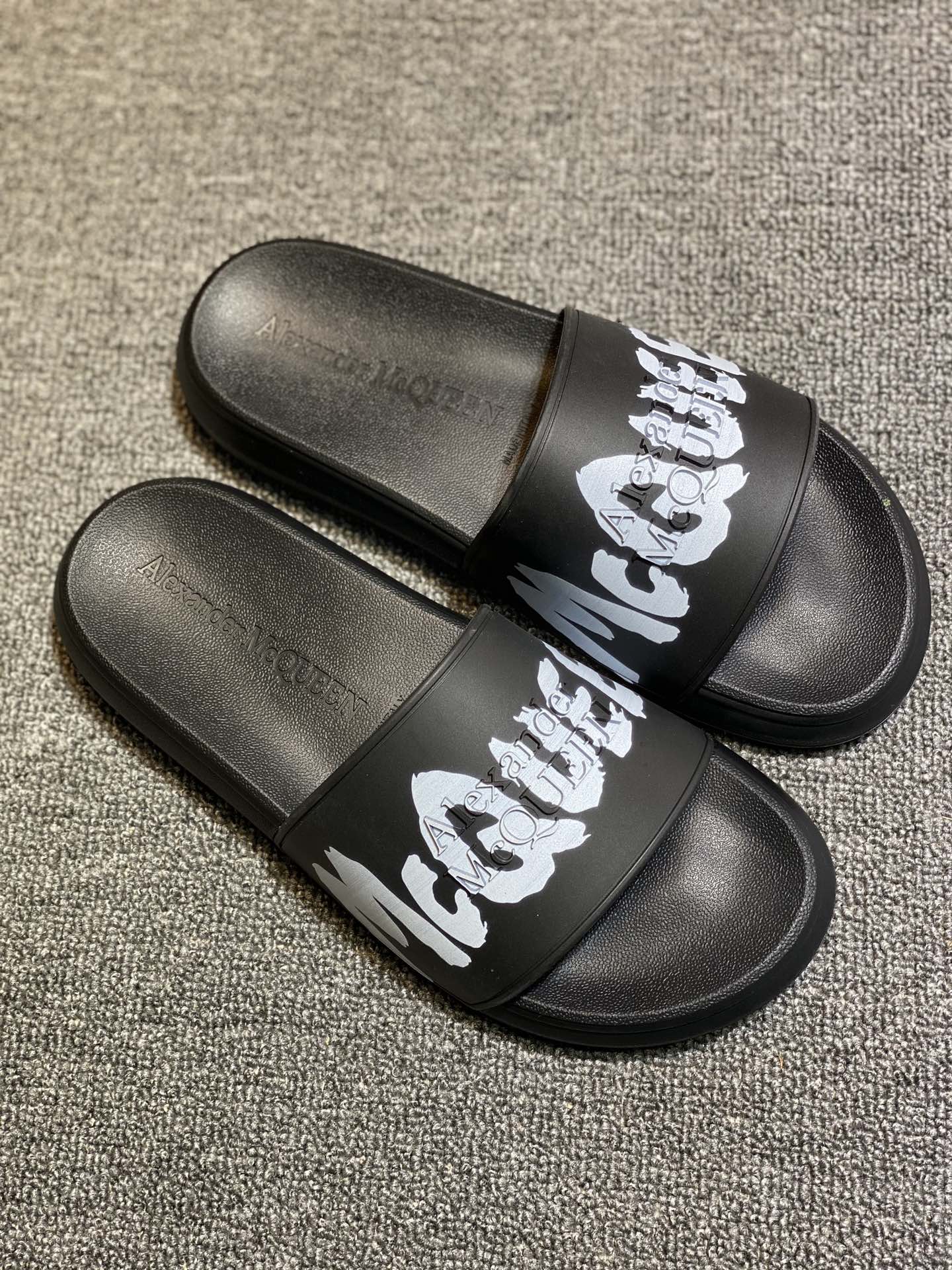 Alexander McQueen Logo Slides Black