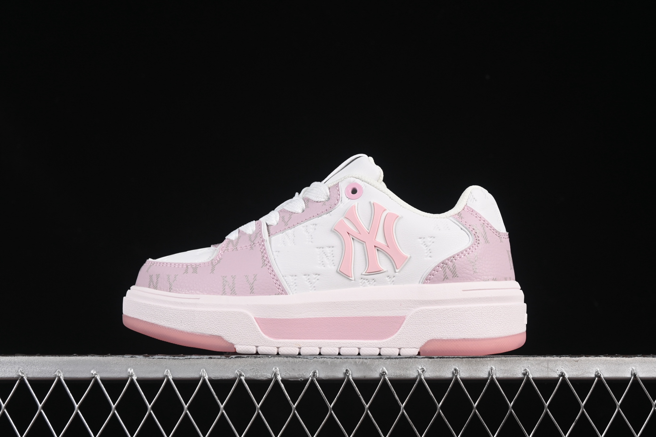 MLB NY Chunky Liner Embossed Monogram Sneakers Pink/White