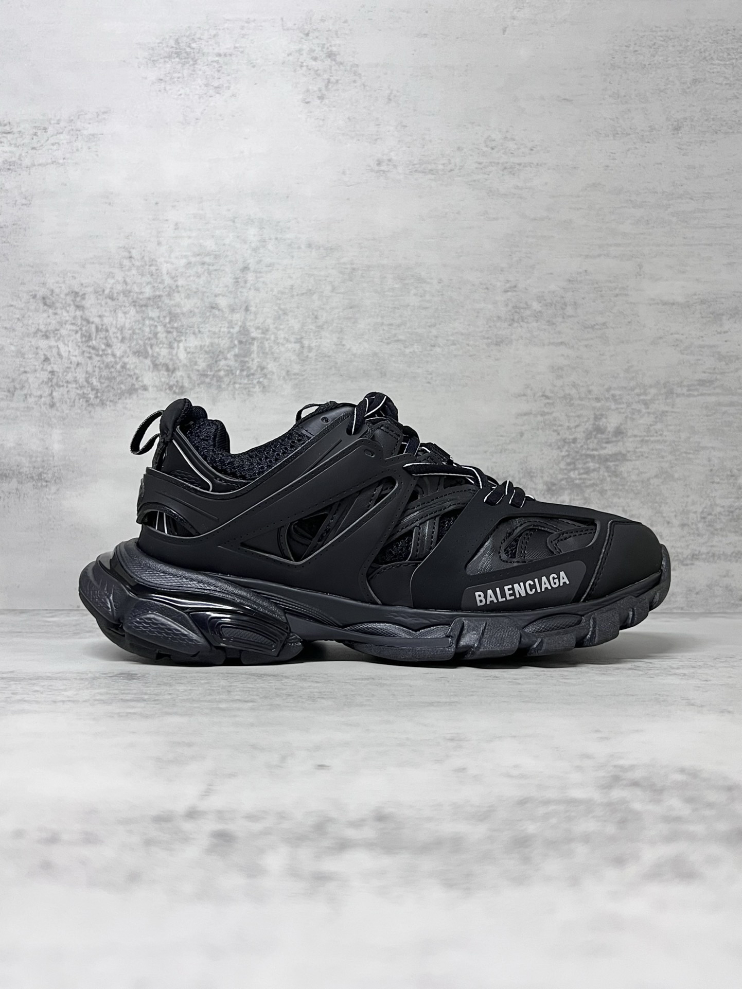 Balenciaga Track 3.0 Chunky Sneaker Black