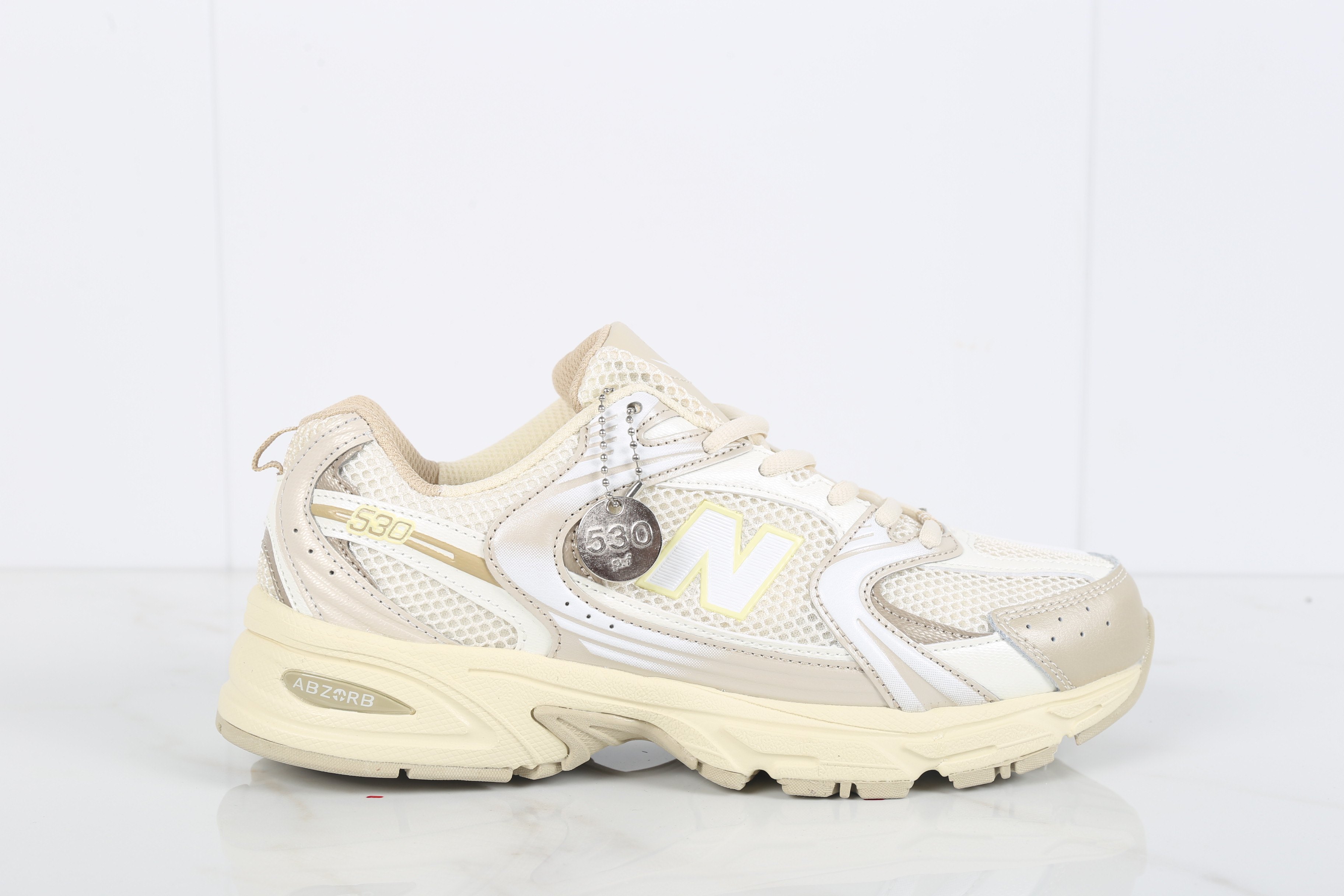 New Balance MR530 Retro Dad Sneakers Beige